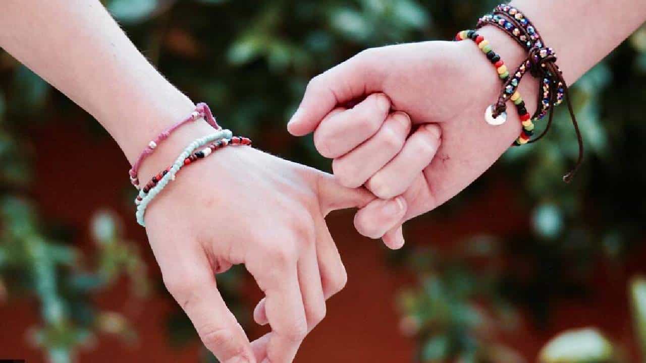 Relationship: ಪುರುಷ ಹಾಗೂ ಮಹಿಳೆಯರ ಸ್ನೇಹ ಸಂಬಂಧಗಳೇ ವಿಭಿನ್ನ Relationship: ಪುರುಷ ಹಾಗೂ ಮಹಿಳೆಯರ ಸ್ನೇಹ ಸಂಬಂಧಗಳೇ ವಿಭಿನ್ನ