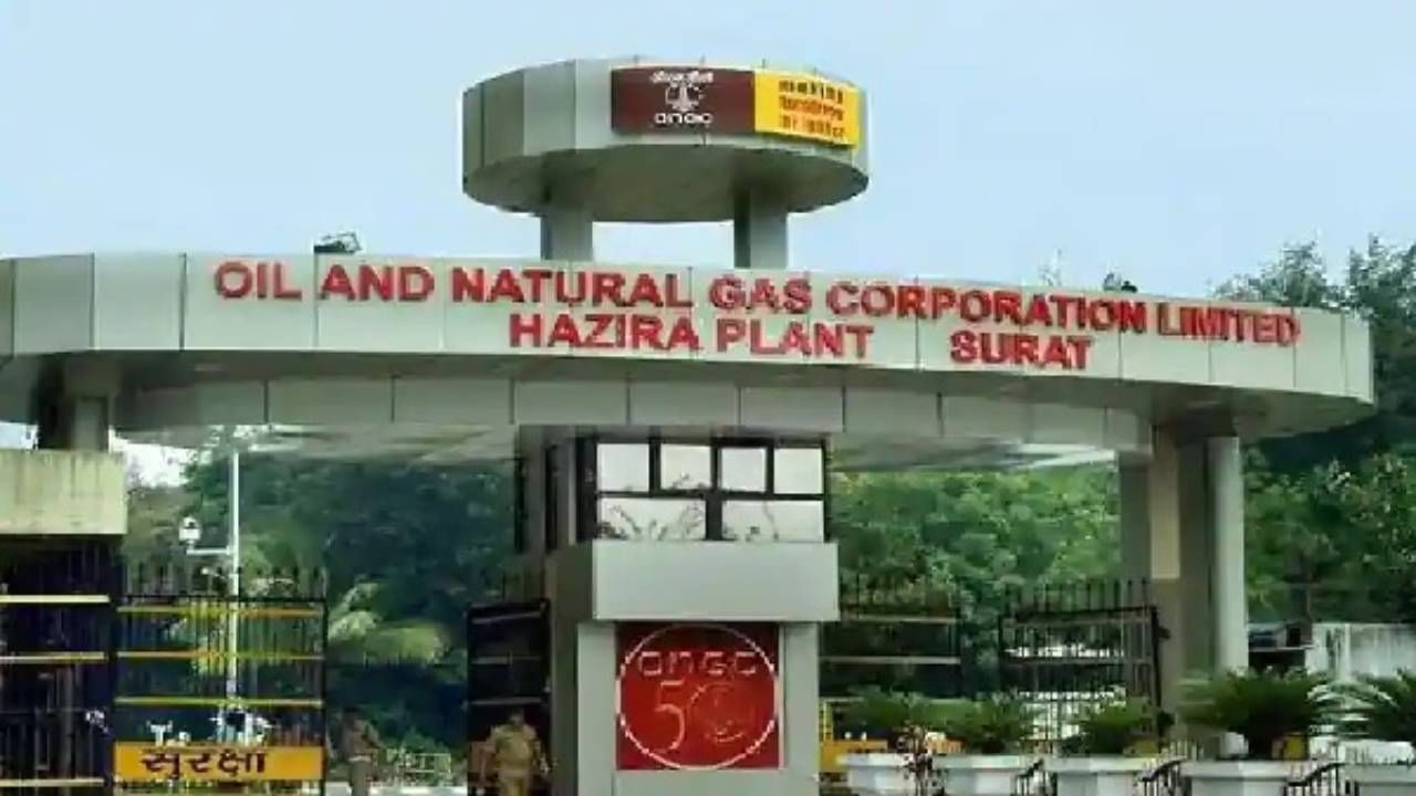 ONGC Dividend: ಕೇಂದ್ರ ಸರ್ಕಾರಕ್ಕೆ ಒಎನ್ಜಿಸಿಯಿಂದ ಈ ವರ್ಷ ದೊರೆತ ಲಾಭ ಬರೋಬ್ಬರಿ 5,001 ಕೋಟಿ ರೂ. ONGC Dividend: ಕೇಂದ್ರ ಸರ್ಕಾರಕ್ಕೆ ಒಎನ್ಜಿಸಿಯಿಂದ ಈ ವರ್ಷ ದೊರೆತ ಲಾಭ ಬರೋಬ್ಬರಿ 5,001 ಕೋಟಿ ರೂ.