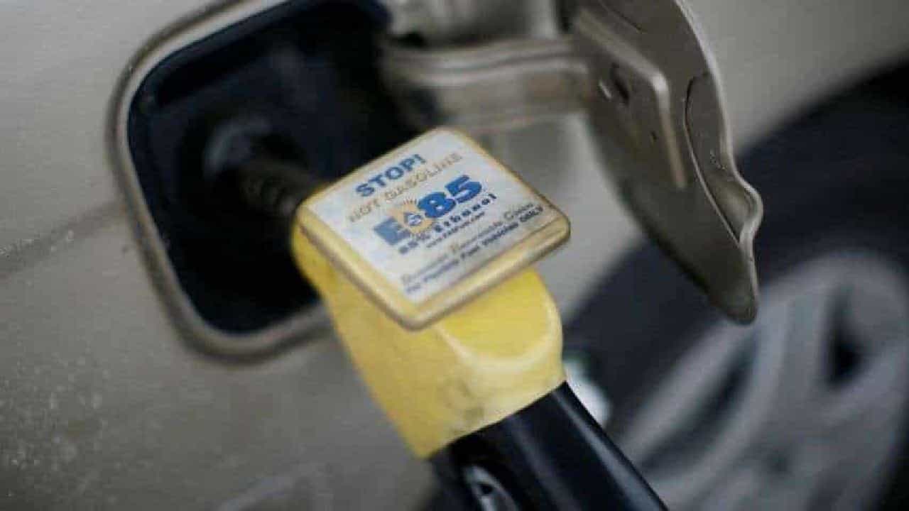 Petrol Price on November 16: ಪೆಟ್ರೋಲ್, ಡೀಸೆಲ್ ಖರೀದಿಸುವವರೇ ಗಮನಿಸಿ; ಇಂದಿನ ಇಂಧನದ ಬೆಲೆ ಹೀಗಿದೆ Petrol Price on November 16: ಪೆಟ್ರೋಲ್, ಡೀಸೆಲ್ ಖರೀದಿಸುವವರೇ ಗಮನಿಸಿ; ಇಂದಿನ ಇಂಧನದ ಬೆಲೆ ಹೀಗಿದೆ