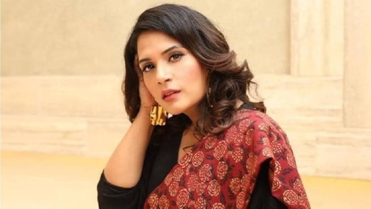 Richa Chadha: ಗಾಲ್ವಾನ್ ಕುರಿತು ವಿವಾದಾತ್ಮಕ ಟ್ವೀಟ್, ಸೈನಿಕರಿಗೆ ಅವಮಾನ; ನಟಿ ರಿಚಾ ಚಡ್ಡಾ ವಿರುದ್ಧ ಆಕ್ರೋಶ Richa Chadha: ಗಾಲ್ವಾನ್ ಕುರಿತು ವಿವಾದಾತ್ಮಕ ಟ್ವೀಟ್, ಸೈನಿಕರಿಗೆ ಅವಮಾನ; ನಟಿ ರಿಚಾ ಚಡ್ಡಾ ವಿರುದ್ಧ ಆಕ್ರೋಶ