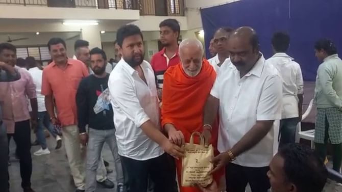 ಕಣ್ಮುಚ್ಚಿ ಕುಳಿತಿದೆಯಾ ಪೊಲೀಸ್ ಇಲಾಖೆ: ಸಿಸಿಬಿ ದಾಳಿ ವೇಳೆ ಎಸ್ಕೇಪ್ ಆದ ಎಂದಿದ್ದ ಸೈಲೆಂಟ್ ಸುನೀಲ ಬಹಿರಂಗ ಸಭೆಯಲ್ಲಿ ಭಾಗಿ ಕಣ್ಮುಚ್ಚಿ ಕುಳಿತಿದೆಯಾ ಪೊಲೀಸ್ ಇಲಾಖೆ: ಸಿಸಿಬಿ ದಾಳಿ ವೇಳೆ ಎಸ್ಕೇಪ್ ಆದ ಎಂದಿದ್ದ ಸೈಲೆಂಟ್ ಸುನೀಲ ಬಹಿರಂಗ ಸಭೆಯಲ್ಲಿ ಭಾಗಿ