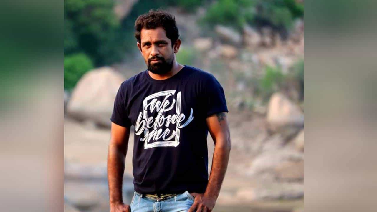 Viral Video: ಜಮೀನಿನ ಪಹಣಿ ತಿದ್ದುಪಡಿಗೆ ರೈತನ ಬಳಿ ಲಂಚ ಕೇಳಿದ ಹಿರೇಖೇಡ ಗ್ರಾಮ ಲೆಕ್ಕಾಧಿಕಾರಿ ವಿಡಿಯೋ ವೈರಲ್ Viral Video: ಜಮೀನಿನ ಪಹಣಿ ತಿದ್ದುಪಡಿಗೆ ರೈತನ ಬಳಿ ಲಂಚ ಕೇಳಿದ ಹಿರೇಖೇಡ ಗ್ರಾಮ ಲೆಕ್ಕಾಧಿಕಾರಿ ವಿಡಿಯೋ ವೈರಲ್