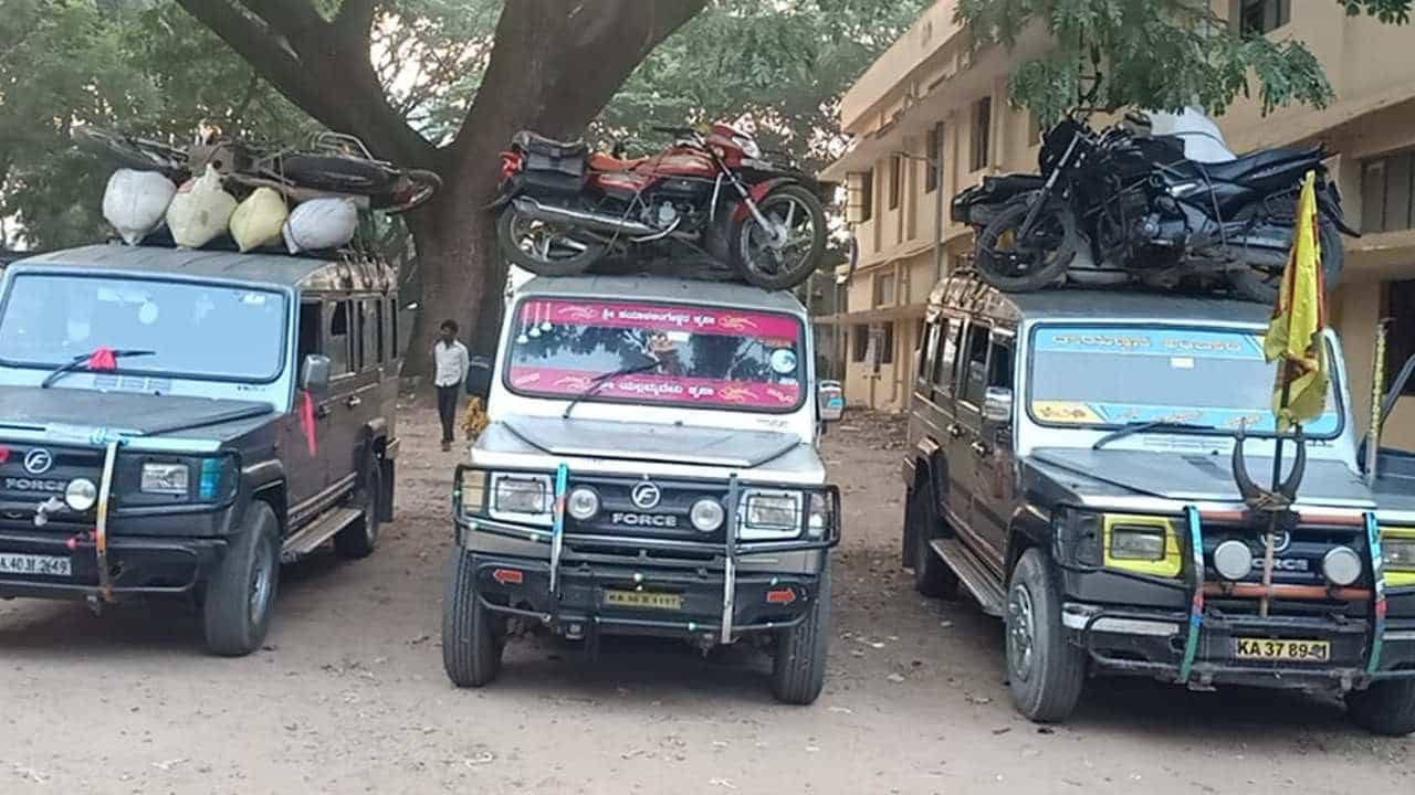 ತುಮಕೂರು ಹೆದ್ದಾರಿ 48 ರಲ್ಲಿ ತಡರಾತ್ರಿ ಆರ್ಟಿಒ ಕಾರ್ಯಚರಣೆ: ಗುಳೆ ಬರುತ್ತಿದ್ದ ಪ್ರಯಾಣಿಕರು ಕಣ್ಣೀರು ತುಮಕೂರು ಹೆದ್ದಾರಿ 48 ರಲ್ಲಿ ತಡರಾತ್ರಿ ಆರ್ಟಿಒ ಕಾರ್ಯಚರಣೆ: ಗುಳೆ ಬರುತ್ತಿದ್ದ ಪ್ರಯಾಣಿಕರು ಕಣ್ಣೀರು