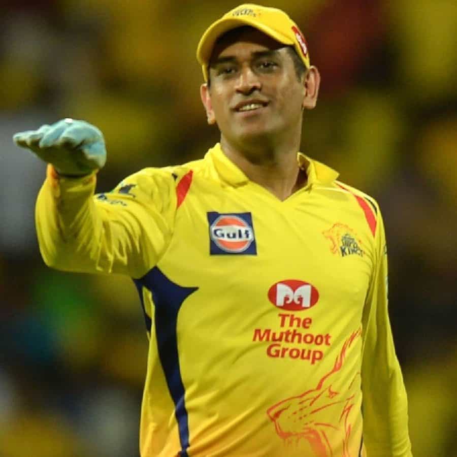 ಟೀಮ್ ಇಂಡಿಯಾದ ಮಾಜಿ ನಾಯಕ ಮಹೇಂದ್ರ ಸಿಂಗ್ ಧೋನಿಗೆ ವಿಶ್ವದಾದ್ಯಂತ ಅಭಿಮಾನಿಗಳಿರುವುದು ಗೊತ್ತೇ ಇದೆ. ಅದರಲ್ಲೂ ಯೆಲ್ಲೋ ಜೆರ್ಸಿಯ ಸಿಎಸ್ಕೆಗೂ ಅಂತಹದ್ದೇ ಫ್ಯಾನ್ ಫಾಲೋವರ್ಸ್ ಇದೆ. ಇದೀಗ ಯೆಲ್ಲೋ ಅಭಿಮಾನಿಯೊಬ್ಬರು ಖತರ್ ವಿಶ್ವಕಪ್ನಲ್ಲೂ ಕಾಣಿಸಿಕೊಂಡಿದ್ದಾರೆ. ಅದು ಕೂಡ ಧೋನಿಯ ಜೆರ್ಸಿಯ ಮೂಲಕ ಎಂಬುದು ವಿಶೇಷ.