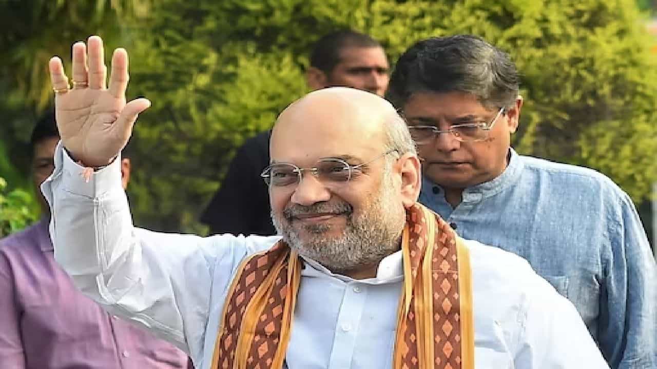 ರಾಜ್ಯಕ್ಕೆ ಕೇಂದ್ರ ಸಚಿವ ಅಮಿತ್ ಶಾ ಭೇಟಿ, ಇಂದು ಮತ್ತು ನಾಳೆ ಮಂಡ್ಯ ವಿಶ್ವವಿದ್ಯಾಲಯಕ್ಕೆ ರಜೆ ಘೋಷಣೆ ರಾಜ್ಯಕ್ಕೆ ಕೇಂದ್ರ ಸಚಿವ ಅಮಿತ್ ಶಾ ಭೇಟಿ, ಇಂದು ಮತ್ತು ನಾಳೆ ಮಂಡ್ಯ ವಿಶ್ವವಿದ್ಯಾಲಯಕ್ಕೆ ರಜೆ ಘೋಷಣೆ