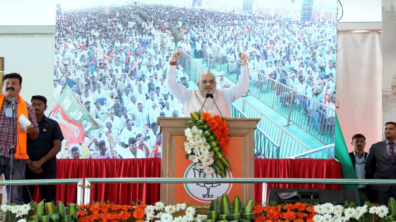 Amit Shah: ಕೇಂದ್ರ ಸಚಿವ ಅಮಿತ್ ಶಾ ಹುಬ್ಬಳ್ಳಿ, ಬೆಳಗಾವಿ ಭೇಟಿ: ಇಲ್ಲಿದೆ ವೇಳಾಪಟ್ಟಿ Amit Shah: ಕೇಂದ್ರ ಸಚಿವ ಅಮಿತ್ ಶಾ ಹುಬ್ಬಳ್ಳಿ, ಬೆಳಗಾವಿ ಭೇಟಿ: ಇಲ್ಲಿದೆ ವೇಳಾಪಟ್ಟಿ