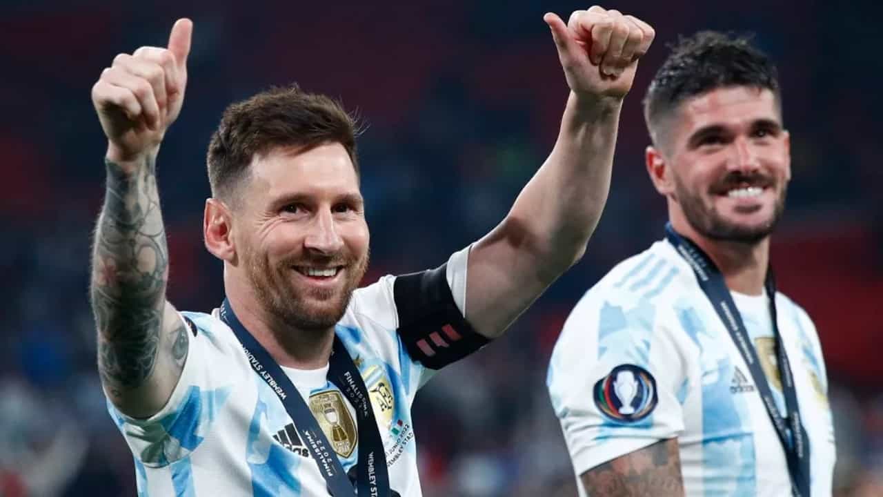 Lionel Messi: ವಿಶ್ವಕಪ್ ಫೈನಲ್ ನನ್ನ ಕೊನೆಯ ಪಂದ್ಯ..! ನಿವೃತ್ತಿಗೆ ಮುಂದಾದ ಲಿಯೋನೆಲ್ ಮೆಸ್ಸಿ Lionel Messi: ವಿಶ್ವಕಪ್ ಫೈನಲ್ ನನ್ನ ಕೊನೆಯ ಪಂದ್ಯ..! ನಿವೃತ್ತಿಗೆ ಮುಂದಾದ ಲಿಯೋನೆಲ್ ಮೆಸ್ಸಿ