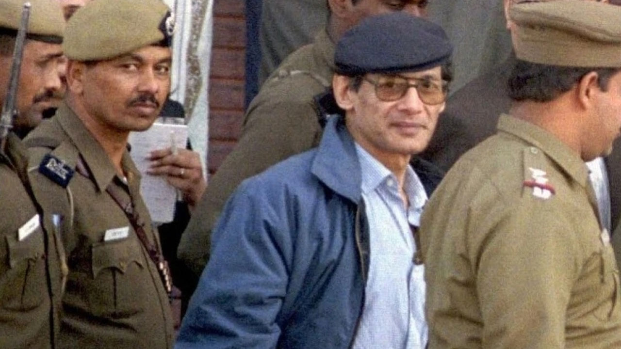 Charles Sobhraj 19 ವರ್ಷ ಜೈಲು ಶಿಕ್ಷೆ ನಂತರ ಫ್ರೆಂಚ್ ಸರಣಿ ಹಂತಕ ಚಾರ್ಲ್ಸ್ ಶೋಭರಾಜ್ ಬಿಡುಗಡೆಗೆ ನೇಪಾಳ ಸುಪ್ರೀಂಕೋರ್ಟ್ ಆದೇಶ