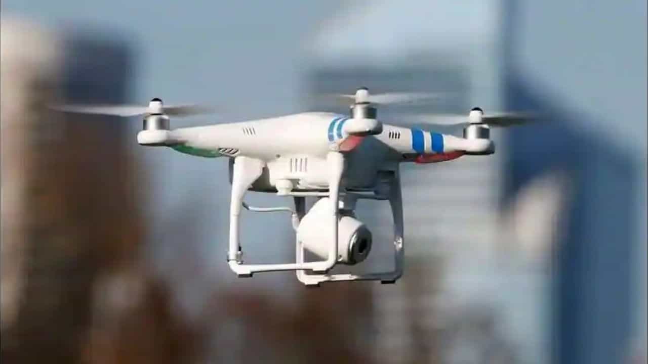 Drone PLI Scheme: 120 ಕೋಟಿ ರೂ. ವೆಚ್ಚದ ಡ್ರೋನ್ PLI ಯೋಜನೆಗೆ ಅನುಮೋದನೆ ನೀಡಿದ ಕೇಂದ್ರ Drone PLI Scheme: 120 ಕೋಟಿ ರೂ. ವೆಚ್ಚದ ಡ್ರೋನ್ PLI ಯೋಜನೆಗೆ ಅನುಮೋದನೆ ನೀಡಿದ ಕೇಂದ್ರ