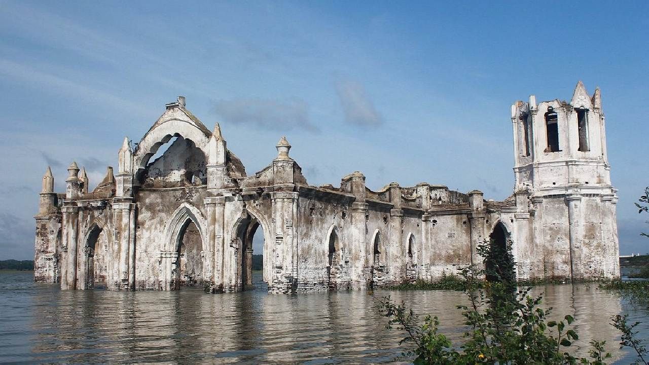 Floating Church: ಕರ್ನಾಟಕದಲ್ಲಿದೆ ನಿಮ್ಮನ್ನು ಅಚ್ಚರಿಗೊಳಿಸುವ ತೇಲುವ ಚರ್ಚ್​