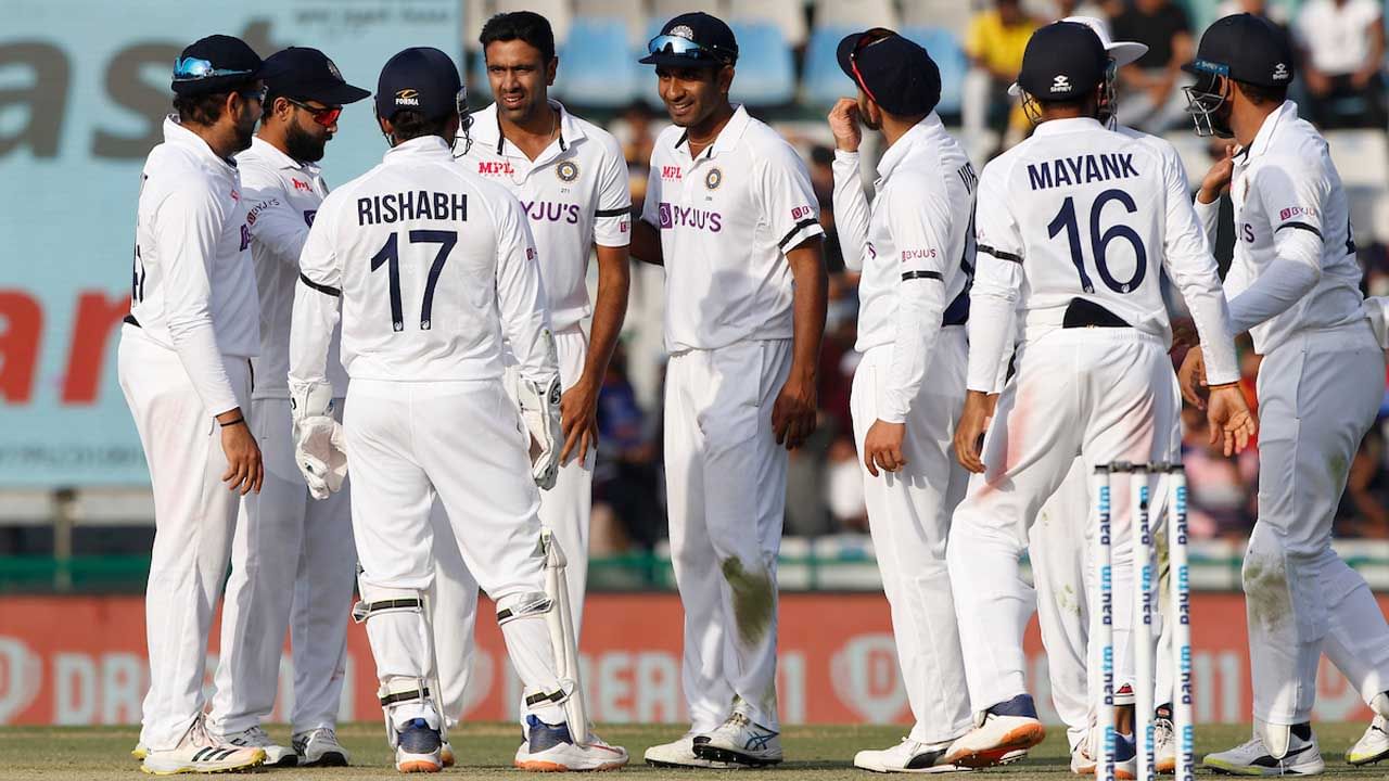 IND vs BAN Test: ಶಮಿ ಔಟ್, ರೋಹಿತ್-ಜಡೇಜಾ ಡೌಟ್: ಭಾರತ-ಬಾಂಗ್ಲಾದೇಶ ಮೊದಲ ಟೆಸ್ಟ್ ಪಂದ್ಯ ಯಾವಾಗ? IND vs BAN Test: ಶಮಿ ಔಟ್, ರೋಹಿತ್-ಜಡೇಜಾ ಡೌಟ್: ಭಾರತ-ಬಾಂಗ್ಲಾದೇಶ ಮೊದಲ ಟೆಸ್ಟ್ ಪಂದ್ಯ ಯಾವಾಗ?