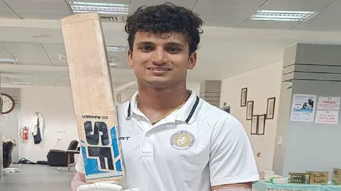 ಅರ್ಜುನ್​ರಂತೆಯೇ ಚೊಚ್ಚಲ ರಣಜಿ ಪಂದ್ಯವನ್ನಾಡಿ ಭರ್ಜರಿ ದ್ವಿಶತಕ ಸಿಡಿಸಿದ ಸೌರಾಷ್ಟ್ರ ಆಟಗಾರ..!