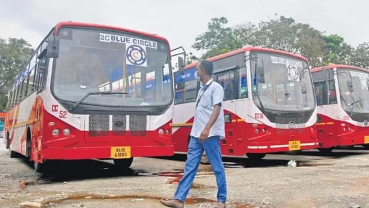 KSRTC E-Bus: ರಾಜ್ಯದಲ್ಲಿ ಇ-ಬಸ್ಗಳಿಗೆ ಮೂಲಸೌಕರ್ಯ ಹೆಚ್ಚಿಸಿದ ಕೆಎಸ್ಆರ್ಟಿಸಿ KSRTC E-Bus: ರಾಜ್ಯದಲ್ಲಿ ಇ-ಬಸ್ಗಳಿಗೆ ಮೂಲಸೌಕರ್ಯ ಹೆಚ್ಚಿಸಿದ ಕೆಎಸ್ಆರ್ಟಿಸಿ