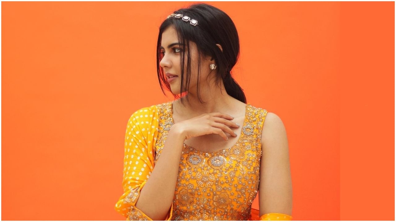 ‘ಮಾನಾಡು’, ‘ಮರಕ್ಕರ್​’, ‘ಹೃದಯಂ’, ‘ತಲ್ಲುಮಾಲಾ’ ಮುಂತಾದ ಸೂಪರ್​ ಹಿಟ್​ ಸಿನಿಮಾಗಳಲ್ಲಿ ಕಲ್ಯಾಣಿ ಪ್ರಿಯದರ್ಶನ್​ ನಟಿಸಿದ್ದಾರೆ. ಹಲವು ಪ್ರಶಸ್ತಿಗಳನ್ನು ಅವರು ಬಾಚಿಕೊಂಡಿದ್ದಾರೆ.