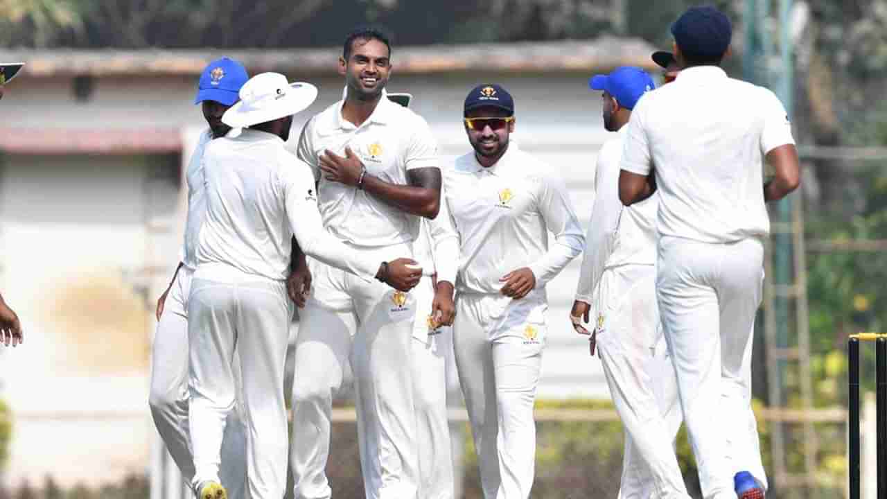 Ranji Trophy: 304 ರನ್​ಗೆ ಕರ್ನಾಟಕ ಆಲೌಟ್: 100 ರನ್​ಗು ಮೊದಲೇ ಸರ್ವಿಸಸ್ 4 ವಿಕೆಟ್ ಪತನ