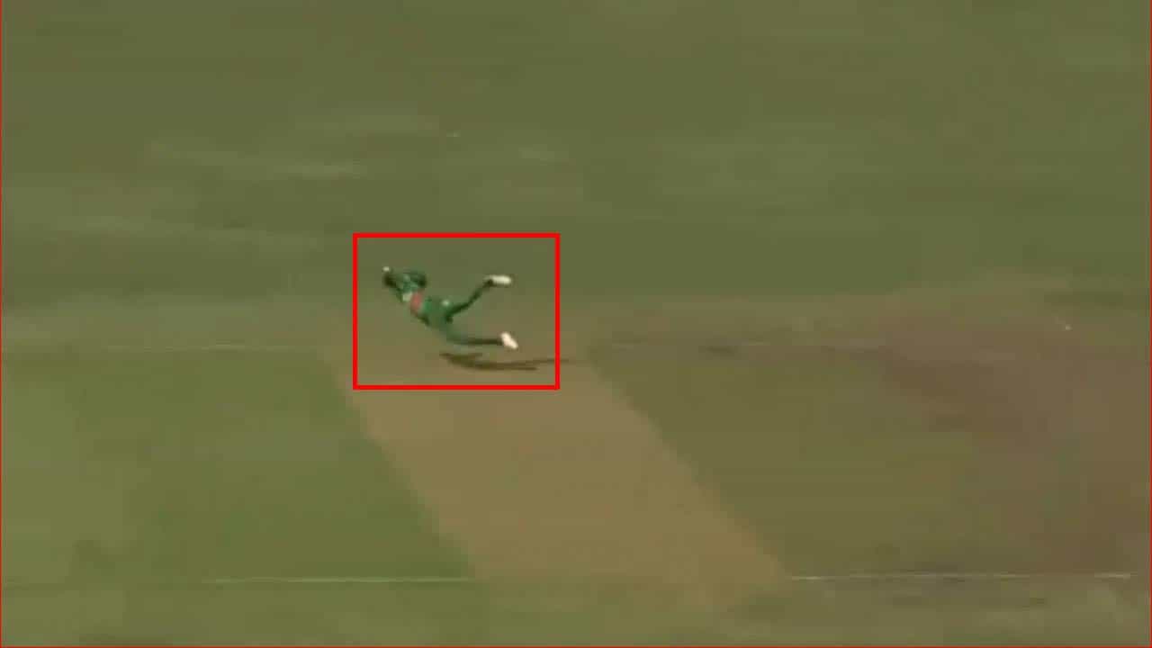 IND vs BAN: ಚಿರತೆ ಜಿಗಿತ..! ಲಿಟನ್ ದಾಸ್ ಅದ್ಭುತ ಫೀಲ್ಡಿಂಗ್ಗೆ ಕೊಹ್ಲಿಯೇ ಶಾಕ್..! ವಿಡಿಯೋ ನೋಡಿ IND vs BAN: ಚಿರತೆ ಜಿಗಿತ..! ಲಿಟನ್ ದಾಸ್ ಅದ್ಭುತ ಫೀಲ್ಡಿಂಗ್ಗೆ ಕೊಹ್ಲಿಯೇ ಶಾಕ್..! ವಿಡಿಯೋ ನೋಡಿ
