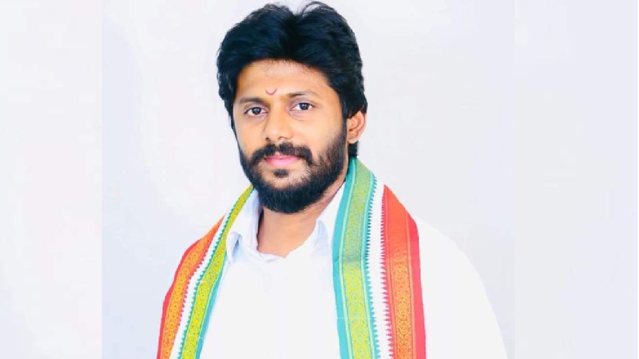 ತರಾತುರಿಯಲ್ಲಿ ರಾಜ್ಯದಲ್ಲಿ NEP ಜಾರಿ ವಿರೋಧಿಸಿ ಡಿ. 17ರಂದು ವಿಶ್ವವಿದ್ಯಾಲಯ ಬಂದ್ಗೆ ಕರೆ: ಕೀರ್ತಿ ಗಣೇಶ್ ತರಾತುರಿಯಲ್ಲಿ ರಾಜ್ಯದಲ್ಲಿ NEP ಜಾರಿ ವಿರೋಧಿಸಿ ಡಿ. 17ರಂದು ವಿಶ್ವವಿದ್ಯಾಲಯ ಬಂದ್ಗೆ ಕರೆ: ಕೀರ್ತಿ ಗಣೇಶ್