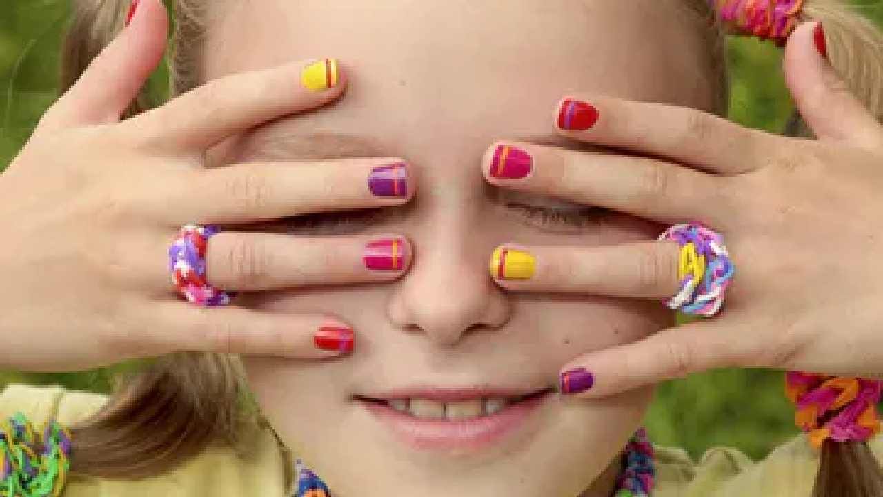 Nail Polish Disadvantages: ನೈಲ್ ಪಾಲಿಶ್ ಹಚ್ಚುವುದರಿಂದ ಆರೋಗ್ಯದ ಮೇಲಾಗುವ ಅಡ್ಡಪರಿಣಾಮಗಳೇನು ಗೊತ್ತೇ? Nail Polish Disadvantages: ನೈಲ್ ಪಾಲಿಶ್ ಹಚ್ಚುವುದರಿಂದ ಆರೋಗ್ಯದ ಮೇಲಾಗುವ ಅಡ್ಡಪರಿಣಾಮಗಳೇನು ಗೊತ್ತೇ?
