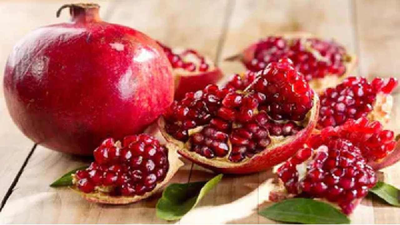 Pomegranate Peel: ದಾಳಿಂಬೆ ಸಿಪ್ಪೆಯನ್ನು ನಿಷ್ಪ್ರಯೋಜಕವೆಂದುಕೊಳ್ಳಬೇಡಿ, ಔಷಧೀಯ ಗುಣಗಳ ಬಗ್ಗೆ ತಿಳಿಯಿರಿ Pomegranate Peel: ದಾಳಿಂಬೆ ಸಿಪ್ಪೆಯನ್ನು ನಿಷ್ಪ್ರಯೋಜಕವೆಂದುಕೊಳ್ಳಬೇಡಿ, ಔಷಧೀಯ ಗುಣಗಳ ಬಗ್ಗೆ ತಿಳಿಯಿರಿ