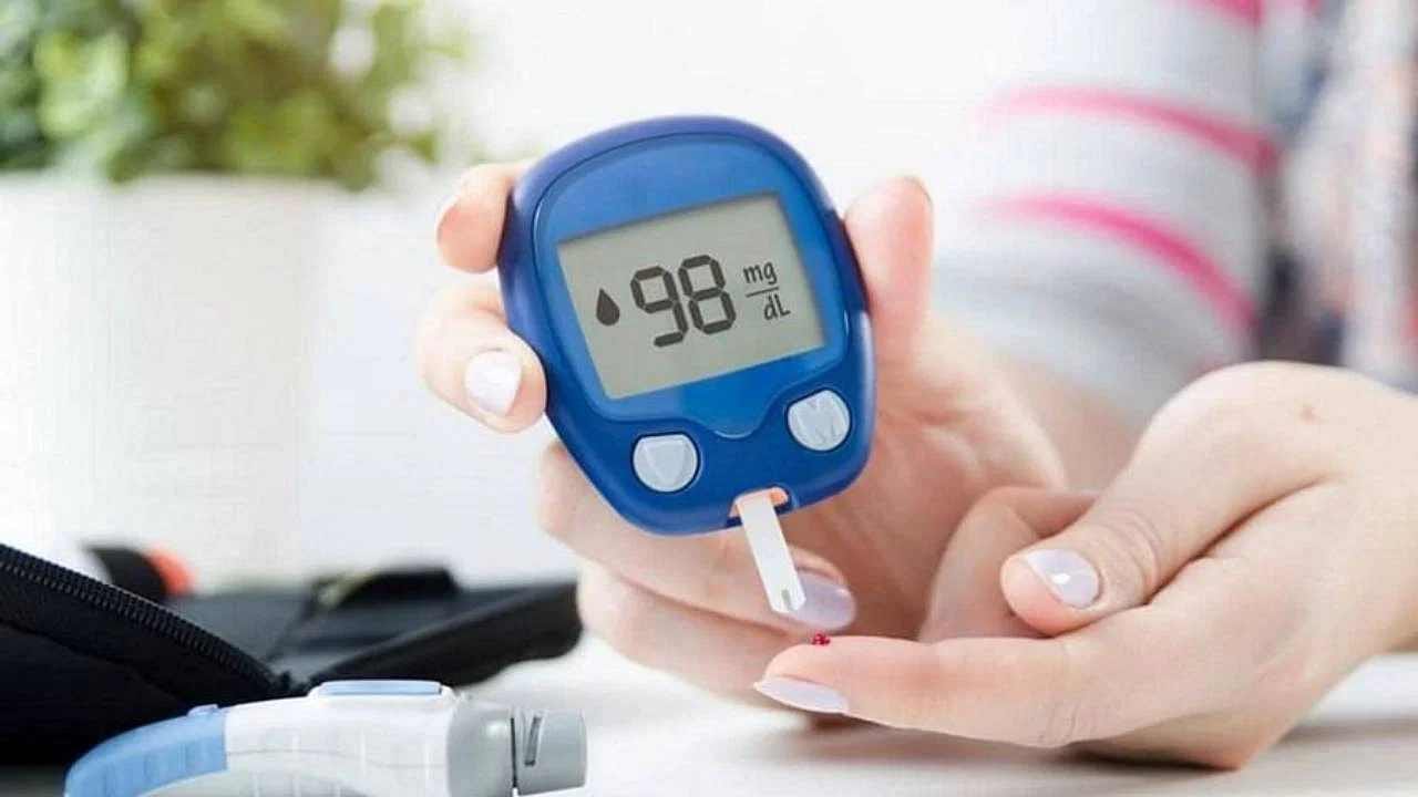 Hypoglycemia: ಮಧುಮೇಹಿಗಳಲ್ಲಿ ಹೆಚ್ಚಾಗಿ ಕಾಣಿಸಿಕೊಳ್ಳುವ ಹೈಪೊಗ್ಲಿಸಿಮಿಯಾ ಎಂದರೇನು? Hypoglycemia: ಮಧುಮೇಹಿಗಳಲ್ಲಿ ಹೆಚ್ಚಾಗಿ ಕಾಣಿಸಿಕೊಳ್ಳುವ ಹೈಪೊಗ್ಲಿಸಿಮಿಯಾ ಎಂದರೇನು?