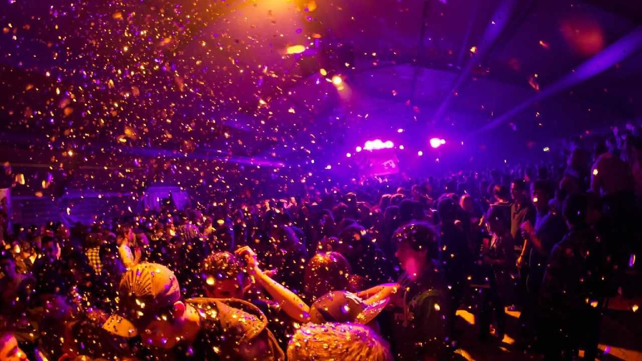 Bengaluru New Year: ಹೊಸ ವರ್ಷಾಚರಣೆಗೆ ಹೊಸ ಬೇಡಿಕೆಗಳನ್ನಿಟ್ಟ ಬಾರ್, ಪಬ್ ಮಾಲೀಕರು Bengaluru New Year: ಹೊಸ ವರ್ಷಾಚರಣೆಗೆ ಹೊಸ ಬೇಡಿಕೆಗಳನ್ನಿಟ್ಟ ಬಾರ್, ಪಬ್ ಮಾಲೀಕರು