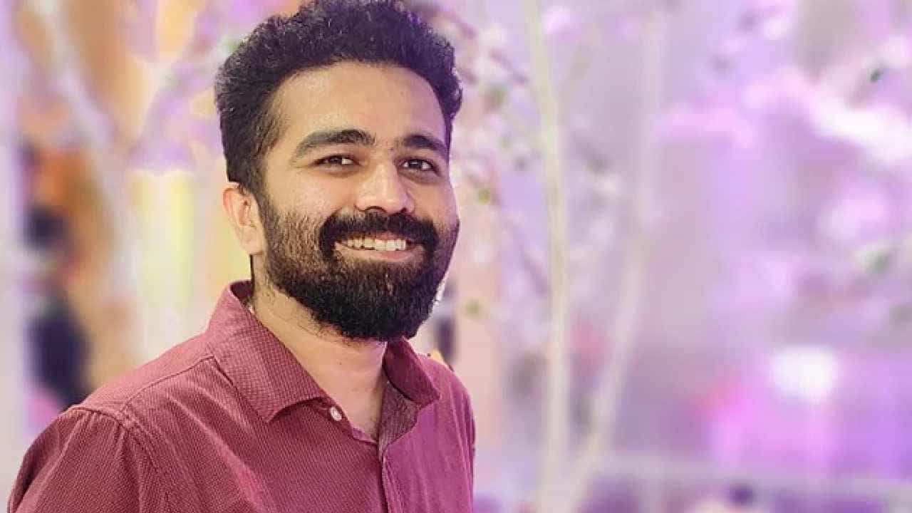 Cambridge University: 2,500 ವರ್ಷಗಳ ಹಿಂದಿನ ಸಂಸ್ಕೃತದ ಒಗಟು ಬಿಡಿಸಿದ ಭಾರತೀಯ ವಿದ್ಯಾರ್ಥಿ Cambridge University: 2,500 ವರ್ಷಗಳ ಹಿಂದಿನ ಸಂಸ್ಕೃತದ ಒಗಟು ಬಿಡಿಸಿದ ಭಾರತೀಯ ವಿದ್ಯಾರ್ಥಿ