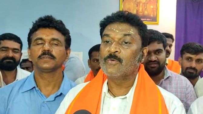ಪ್ರತ್ಯೇಕ ರಾಜ್ಯ ಹೇಳಿಕೆ: ಬಿಜೆಪಿ ಪಕ್ಷಕ್ಕೆ ವಿಜಯನಗರ ರಾಜಧಾನಿ ಆಗುತ್ತೆ ಅಂತ ಹೇಳಿ ಉಲ್ಟಾ ಹೊಡೆದ ಸಚಿವ ಆನಂದ್ ಸಿಂಗ್ ಪ್ರತ್ಯೇಕ ರಾಜ್ಯ ಹೇಳಿಕೆ: ಬಿಜೆಪಿ ಪಕ್ಷಕ್ಕೆ ವಿಜಯನಗರ ರಾಜಧಾನಿ ಆಗುತ್ತೆ ಅಂತ ಹೇಳಿ ಉಲ್ಟಾ ಹೊಡೆದ ಸಚಿವ ಆನಂದ್ ಸಿಂಗ್