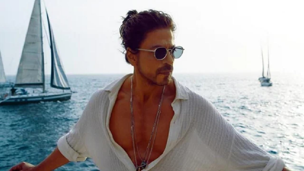 Shah Rukh Khan: 'ಪಠಾಣ್' ಚಿತ್ರದ ಮೊದಲ ಹಾಡು ಡಿ. 12ಕ್ಕೆ ಬಿಡುಗಡೆ: ರಿವೀಲ್ ಆಯ್ತು ಶಾರುಖ್ ಖಾನ್ ಲುಕ್ Shah Rukh Khan: 'ಪಠಾಣ್' ಚಿತ್ರದ ಮೊದಲ ಹಾಡು ಡಿ. 12ಕ್ಕೆ ಬಿಡುಗಡೆ: ರಿವೀಲ್ ಆಯ್ತು ಶಾರುಖ್ ಖಾನ್ ಲುಕ್