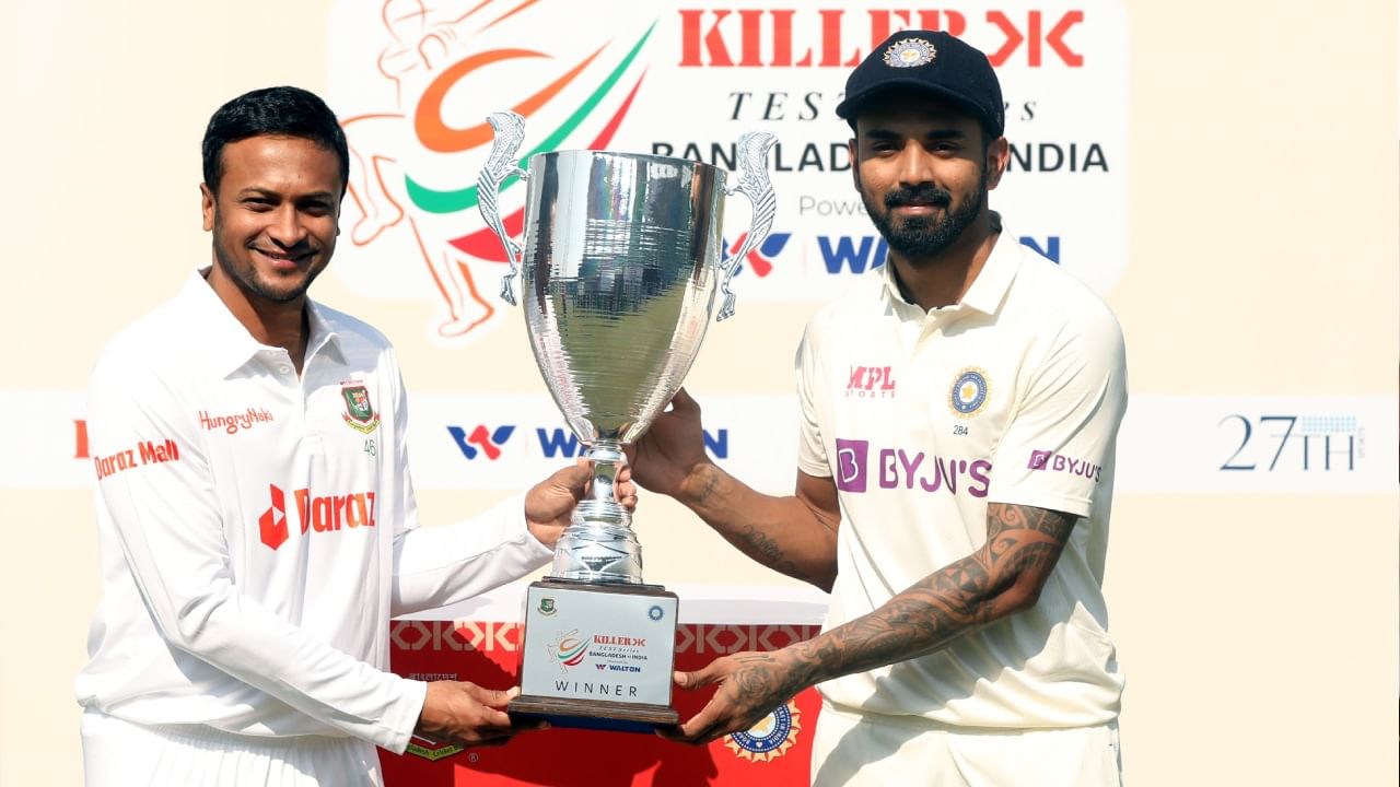 IND vs BAN: ಭಾರತ- ಬಾಂಗ್ಲಾ ಟೆಸ್ಟ್ ಸರಣಿಗೆ ಭಾರತ ತಂಡ ಪ್ರಕಟ; ಬದಲಾದ ಸಮಯದಲ್ಲಿ ಪಂದ್ಯ ಆರಂಭ IND vs BAN: ಭಾರತ- ಬಾಂಗ್ಲಾ ಟೆಸ್ಟ್ ಸರಣಿಗೆ ಭಾರತ ತಂಡ ಪ್ರಕಟ; ಬದಲಾದ ಸಮಯದಲ್ಲಿ ಪಂದ್ಯ ಆರಂಭ