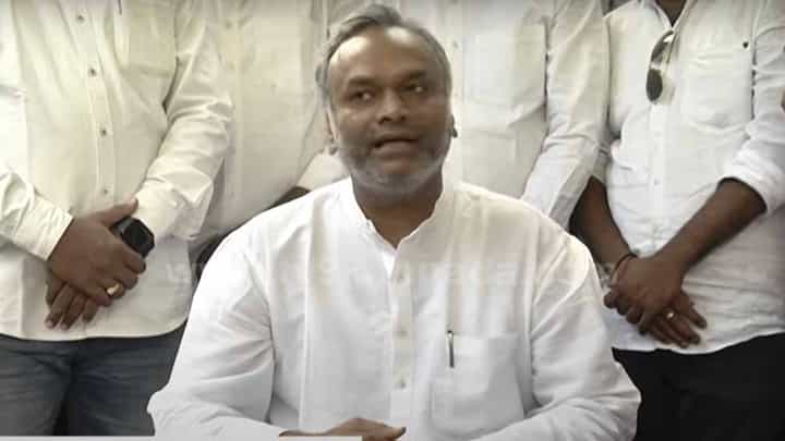 ಕಲಬುರಗಿ: ಗೃಹಸಚಿವ ಆರಗ ಜ್ಞಾನೇಂದ್ರ ವಿರುದ್ಧ ಕಿಡಿಕಾರಿದ ಕಾಂಗ್ರೆಸ್ ಶಾಸಕ ಪ್ರಿಯಾಂಕ್ ಖರ್ಗೆ ಕಲಬುರಗಿ: ಗೃಹಸಚಿವ ಆರಗ ಜ್ಞಾನೇಂದ್ರ ವಿರುದ್ಧ ಕಿಡಿಕಾರಿದ ಕಾಂಗ್ರೆಸ್ ಶಾಸಕ ಪ್ರಿಯಾಂಕ್ ಖರ್ಗೆ