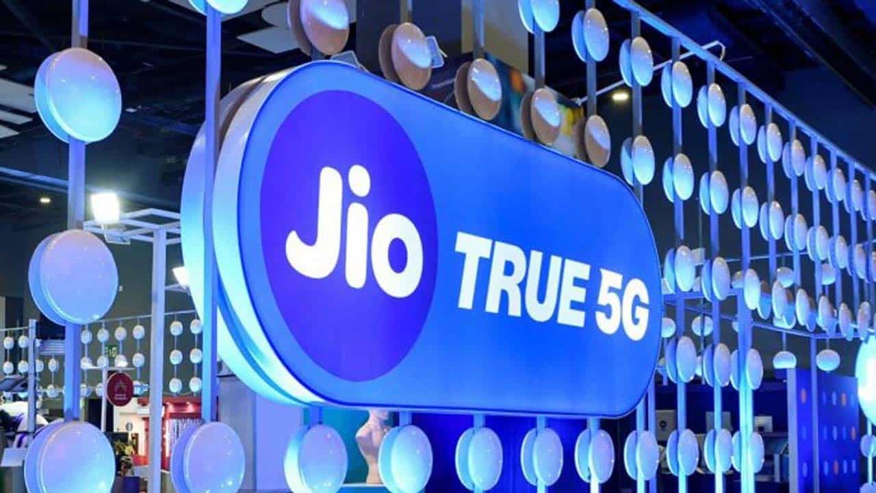 JIO 5G: ಈ 5G ಸ್ಮಾರ್ಟ್ಫೋನ್ಗಳಲ್ಲಿ ಜಿಯೋ 5G ಸಪೋರ್ಟ್ ಆಗುವುದಿಲ್ಲ: ನಿಮ್ಮ ಫೋನ್ ಇದೆಯೇ ನೋಡಿ JIO 5G: ಈ 5G ಸ್ಮಾರ್ಟ್ಫೋನ್ಗಳಲ್ಲಿ ಜಿಯೋ 5G ಸಪೋರ್ಟ್ ಆಗುವುದಿಲ್ಲ: ನಿಮ್ಮ ಫೋನ್ ಇದೆಯೇ ನೋಡಿ