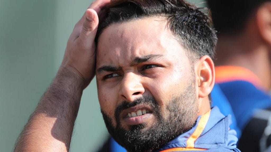 Rishabh Pant Suffers Horrific Car Crash India legends Sehwag Kumble lead wishes for star youngsters quick recovery