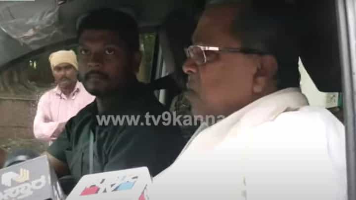 ಎಐಸಿಸಿ ಅಧ್ಯಕ್ಷ ಮಲ್ಲಿಕಾರ್ಜುನ ಖರ್ಗೆಯಿಂದ ಬುಲಾವ್, ಸಿದ್ದರಾಮಯ್ಯ ಮತ್ತು ಡಿಕೆ ಶಿವಕುಮಾರ ದೆಹಲಿಗೆ ದೌಡು! ಎಐಸಿಸಿ ಅಧ್ಯಕ್ಷ ಮಲ್ಲಿಕಾರ್ಜುನ ಖರ್ಗೆಯಿಂದ ಬುಲಾವ್, ಸಿದ್ದರಾಮಯ್ಯ ಮತ್ತು ಡಿಕೆ ಶಿವಕುಮಾರ ದೆಹಲಿಗೆ ದೌಡು!