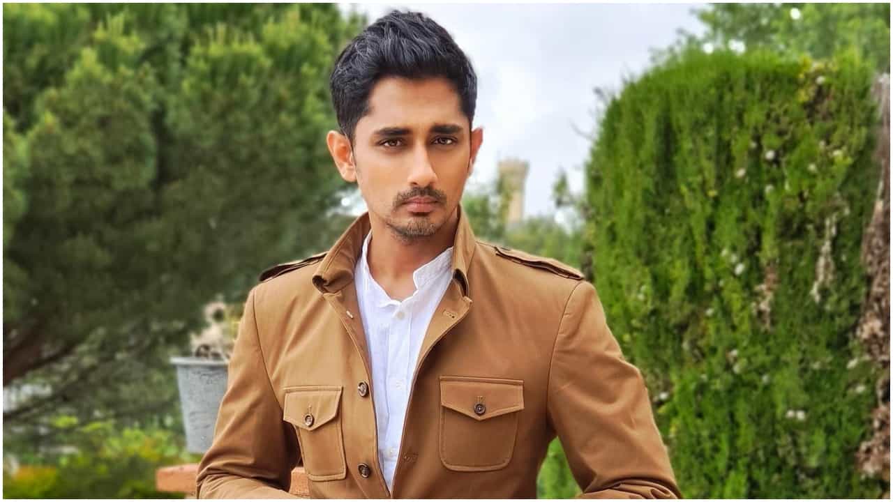 Siddharth: ‘ಹಿಂದಿಯಲ್ಲಿ ಮಾತನಾಡಿ ತಂದೆ-ತಾಯಿಗೆ 20 ನಿಮಿಷ ಕಿರುಕುಳ ನೀಡಿದ್ರು’; ನಟ ಸಿದ್ದಾರ್ಥ್ ಆರೋಪ Siddharth: ‘ಹಿಂದಿಯಲ್ಲಿ ಮಾತನಾಡಿ ತಂದೆ-ತಾಯಿಗೆ 20 ನಿಮಿಷ ಕಿರುಕುಳ ನೀಡಿದ್ರು’; ನಟ ಸಿದ್ದಾರ್ಥ್ ಆರೋಪ
