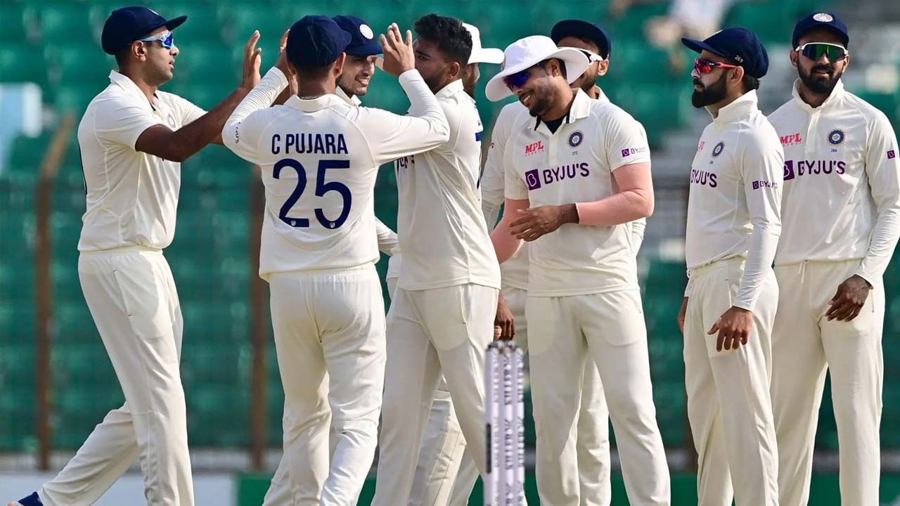 IND vs BAN Test: ಬಿಸಿಸಿಐಯಿಂದ ಬಂತು ಬಿಗ್ ನ್ಯೂಸ್: ದ್ವಿತೀಯ ಟೆಸ್ಟ್ನಿಂದ ಇಬ್ಬರು ಸ್ಟಾರ್ ಪ್ಲೇಯರ್ಸ್ ಔಟ್ IND vs BAN Test: ಬಿಸಿಸಿಐಯಿಂದ ಬಂತು ಬಿಗ್ ನ್ಯೂಸ್: ದ್ವಿತೀಯ ಟೆಸ್ಟ್ನಿಂದ ಇಬ್ಬರು ಸ್ಟಾರ್ ಪ್ಲೇಯರ್ಸ್ ಔಟ್