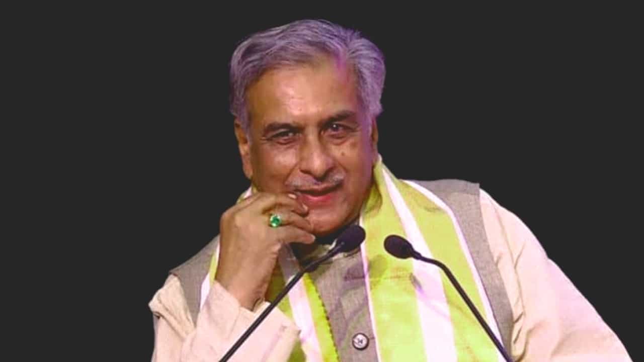 Basavaraj Horatti: ಮೇಲ್ಮನೆ ಅತ್ಯಂತ ಹಿರಿಯ ಸದಸ್ಯ ಬಸವರಾಜ ಹೊರಟ್ಟಿ ಕರ್ನಾಟಕ ವಿಧಾನ ಪರಿಷತ್ ಅಧ್ಯಕ್ಷರಾಗಿ ಸರ್ವಾನುಮತದಿಂದ ಆಯ್ಕೆ Basavaraj Horatti: ಮೇಲ್ಮನೆ ಅತ್ಯಂತ ಹಿರಿಯ ಸದಸ್ಯ ಬಸವರಾಜ ಹೊರಟ್ಟಿ ಕರ್ನಾಟಕ ವಿಧಾನ ಪರಿಷತ್ ಅಧ್ಯಕ್ಷರಾಗಿ ಸರ್ವಾನುಮತದಿಂದ ಆಯ್ಕೆ