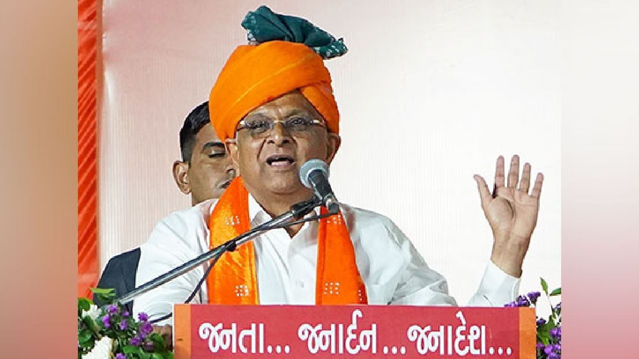 Gujarat CM Oath Taking: ಗುಜರಾತ್ ಮುಖ್ಯಮಂತ್ರಿಯಾಗಿ ಇಂದು ಭೂಪೇಂದ್ರ ಪಟೇಲ್ ಪ್ರಮಾಣವಚನ; ಪ್ರಧಾನಿ ಮೋದಿ, ಬಿಜೆಪಿ ನಾಯಕರು ಭಾಗಿ Gujarat CM Oath Taking: ಗುಜರಾತ್ ಮುಖ್ಯಮಂತ್ರಿಯಾಗಿ ಇಂದು ಭೂಪೇಂದ್ರ ಪಟೇಲ್ ಪ್ರಮಾಣವಚನ; ಪ್ರಧಾನಿ ಮೋದಿ, ಬಿಜೆಪಿ ನಾಯಕರು ಭಾಗಿ