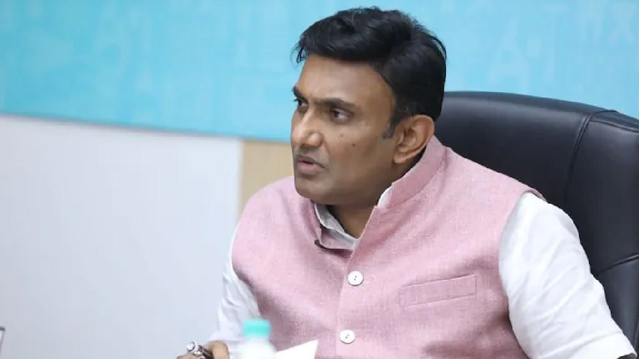 ಕಲ್ಯಾಣ ಕರ್ನಾಟಕದ ಅಭಿವೃದ್ಧಿಗೆ ಮತ್ತೊಂದು ಕೊಡುಗೆ: ಬೀದರ್ನಲ್ಲಿ ನರ್ಸಿಂಗ್ ಕೋರ್ಸ್ ಆರಂಭಿಸಲು ಆರೋಗ್ಯ ವಿವಿ ಅನುಮತಿ ಕಲ್ಯಾಣ ಕರ್ನಾಟಕದ ಅಭಿವೃದ್ಧಿಗೆ ಮತ್ತೊಂದು ಕೊಡುಗೆ: ಬೀದರ್ನಲ್ಲಿ ನರ್ಸಿಂಗ್ ಕೋರ್ಸ್ ಆರಂಭಿಸಲು ಆರೋಗ್ಯ ವಿವಿ ಅನುಮತಿ