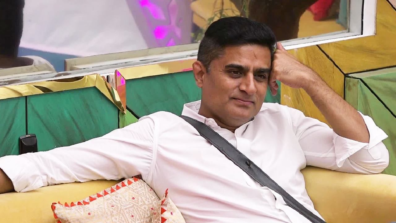 Prashanth Sambargi: ಹನ್ನೆರಡನೇ ವಾರಕ್ಕೆ ಬಿಗ್ ಬಾಸ್ ಆಟ ಮುಗಿಸಿ ಮನೆಯಿಂದ ಹೊರ ನಡೆದ ಪ್ರಶಾಂತ್ ಸಂಬರ್ಗಿ Prashanth Sambargi: ಹನ್ನೆರಡನೇ ವಾರಕ್ಕೆ ಬಿಗ್ ಬಾಸ್ ಆಟ ಮುಗಿಸಿ ಮನೆಯಿಂದ ಹೊರ ನಡೆದ ಪ್ರಶಾಂತ್ ಸಂಬರ್ಗಿ