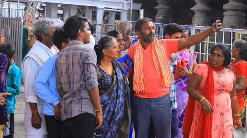 ಅರ್ಚಕರಿಂದ ಹೈಕೋರ್ಟ್ ಮೆಟ್ಟಿಲೇರುವ ಎಚ್ಚರಿಕೆ: ತಮಿಳುನಾಡಿನಂತೆ ಕರ್ನಾಟಕ ದೇವಾಲಯಗಳಲ್ಲೂ ಮೊಬೈಲ್ ಬ್ಯಾನ್ ಆಗುತ್ತಾ?