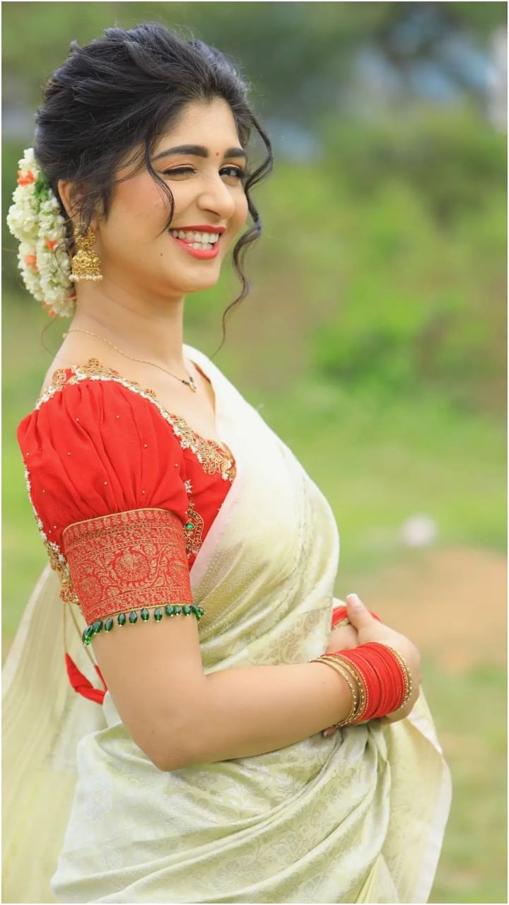 Aditi Prabhudeva(3)