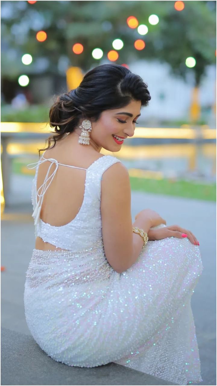 Aditi Prabhudeva(7)