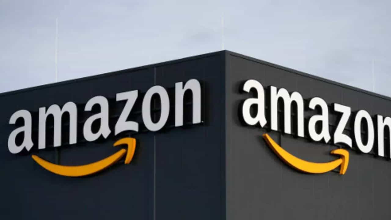 Amazon employees layoff : ಅಮೆಜಾನ್ 8,000 ಉದ್ಯೋಗಿಗಳು ವಜಾ, ಕಾರಣ ಇಲ್ಲಿದೆ ನೋಡಿ Amazon employees layoff : ಅಮೆಜಾನ್ 8,000 ಉದ್ಯೋಗಿಗಳು ವಜಾ, ಕಾರಣ ಇಲ್ಲಿದೆ ನೋಡಿ