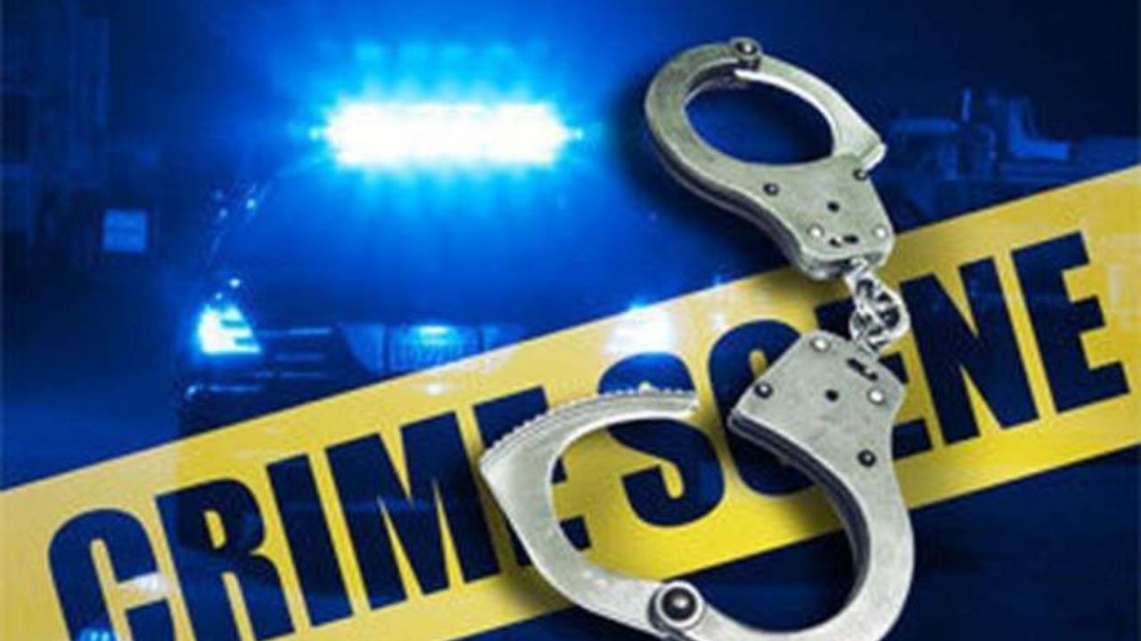 Crime News: ನಿಯಂತ್ರಣ ತಪ್ಪಿದ ಕಾರು ಸ್ಕೂಟಿಗೆ ಡಿಕ್ಕಿ: ಯುವತಿಯನ್ನು 200 ಮೀಟರ್ ದೂರ ಎಳೆದುಕೊಂಡು ಹೋದ ಕಾರು Crime News: ನಿಯಂತ್ರಣ ತಪ್ಪಿದ ಕಾರು ಸ್ಕೂಟಿಗೆ ಡಿಕ್ಕಿ: ಯುವತಿಯನ್ನು 200 ಮೀಟರ್ ದೂರ ಎಳೆದುಕೊಂಡು ಹೋದ ಕಾರು