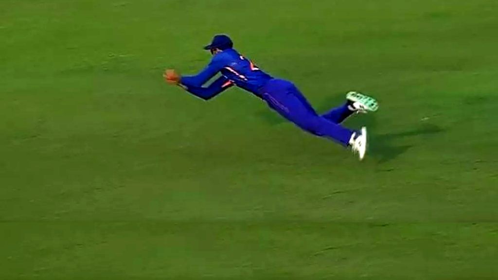 Axar Patel Catch
