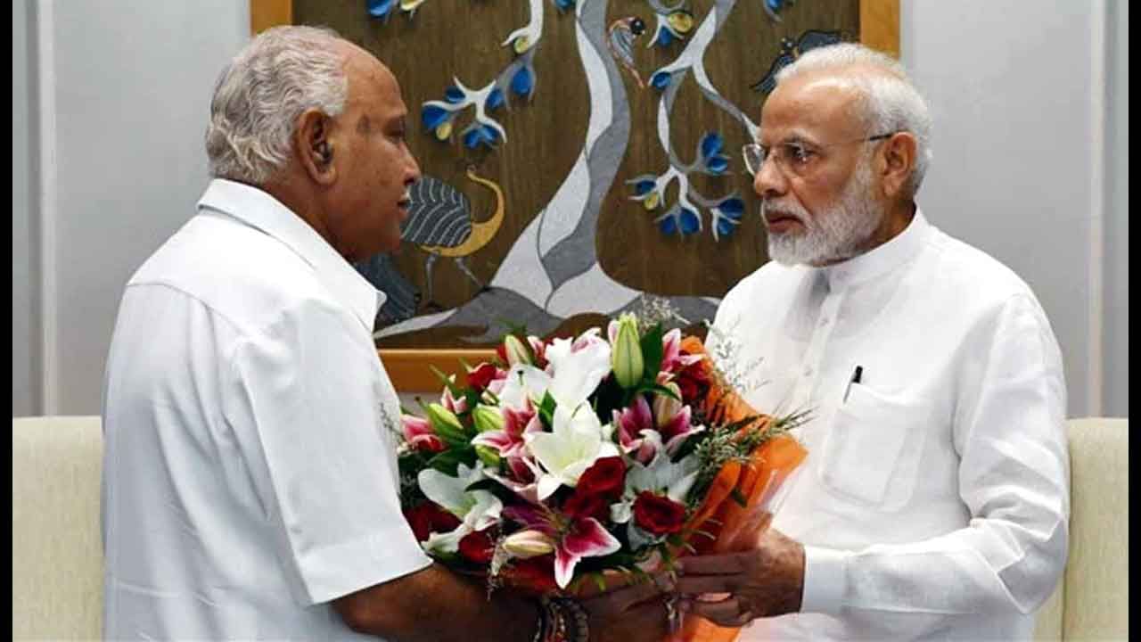 Karnataka Politics: ಯಡಿಯೂರಪ್ಪ ಜೊತೆಗೆ ಪ್ರಧಾನಿ ನರೇಂದ್ರ ಮೋದಿ ಪ್ರತ್ಯೇಕ ಮಾತುಕತೆ; ಕರ್ನಾಟಕದ ಬಿಜೆಪಿ ಪ್ಲಾನ್ ಬಗ್ಗೆ ಗರಿಗೆದರಿದ ನಿರೀಕ್ಷೆ Karnataka Politics: ಯಡಿಯೂರಪ್ಪ ಜೊತೆಗೆ ಪ್ರಧಾನಿ ನರೇಂದ್ರ ಮೋದಿ ಪ್ರತ್ಯೇಕ ಮಾತುಕತೆ; ಕರ್ನಾಟಕದ ಬಿಜೆಪಿ ಪ್ಲಾನ್ ಬಗ್ಗೆ ಗರಿಗೆದರಿದ ನಿರೀಕ್ಷೆ