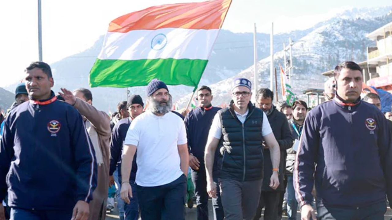 Bharat Jodo Yatra: ಕಾಶ್ಮೀರದಲ್ಲಿ ರಾಹುಲ್ ಗಾಂಧಿ ಯಾತ್ರೆಗೆ ನೀಡಿದ ಭದ್ರತೆ ಹಠಾತ್ ಹಿಂತೆಗೆದ ಸರ್ಕಾರ: ಕಾಂಗ್ರೆಸ್ Bharat Jodo Yatra: ಕಾಶ್ಮೀರದಲ್ಲಿ ರಾಹುಲ್ ಗಾಂಧಿ ಯಾತ್ರೆಗೆ ನೀಡಿದ ಭದ್ರತೆ ಹಠಾತ್ ಹಿಂತೆಗೆದ ಸರ್ಕಾರ: ಕಾಂಗ್ರೆಸ್