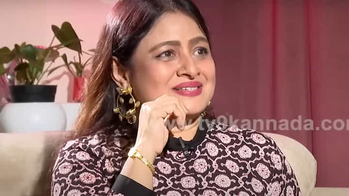 Actress Bhavya: ‘ನಂಗೆ ಕನ್ನಡ ಬರುತ್ತಿರಲಿಲ್ಲ’; ಕಾರಣ ತಿಳಿಸಿದ ನಟಿ ಭವ್ಯಾ Actress Bhavya: ‘ನಂಗೆ ಕನ್ನಡ ಬರುತ್ತಿರಲಿಲ್ಲ’; ಕಾರಣ ತಿಳಿಸಿದ ನಟಿ ಭವ್ಯಾ