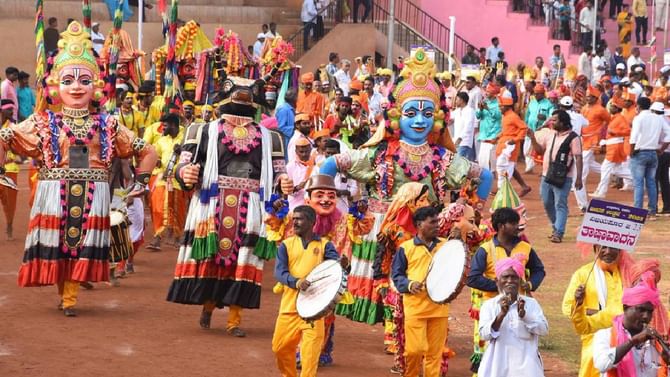Bidar Utsav End: 3 ದಿನಗಳ ಬೀದರ್​​ ಉತ್ಸವಕ್ಕೆ ಅದ್ದೂರಿ ತೆರೆ: ಜಿಲ್ಲೆಯ ‌ಸಮಗ್ರ ಅಭಿವೃದ್ಧಿಗೆ ನಮ್ಮ ಸರ್ಕಾರ ಬದ್ಧ: ಸಿಎಂ ಬೊಮ್ಮಾಯಿ