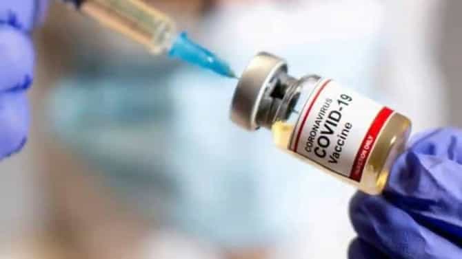 Pfizer CEO: ದಾವೋಸ್​; ಕೋವಿಡ್ ಲಸಿಕೆ ಕುರಿತ ಪ್ರಶ್ನೆಗೆ ಉತ್ತರಿಸದೆ ಓಡಿ ಹೋದ ಫೈಜರ್ ಸಿಇಒ